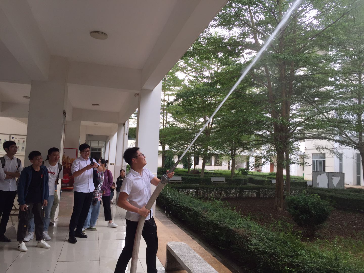 我处受邀为化学与化工学院学生举办消防培训