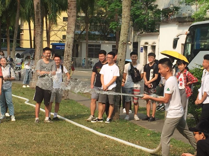 龙昆南校区举办学生消防培训